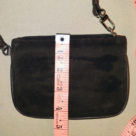EXPRESS BROWN GENUINE SUEDE MINI ZIP POUCH BAG WRISTLET - Picture 4 of 5